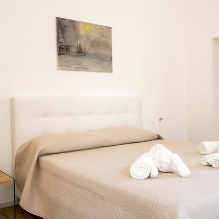 Casa Del Barone - Luxury Suites Монополи Екстериор снимка